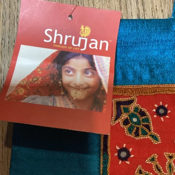 小物入れ SHRUJAN Raw Silk Wall Hanging Shrujan Handcrafted Wall